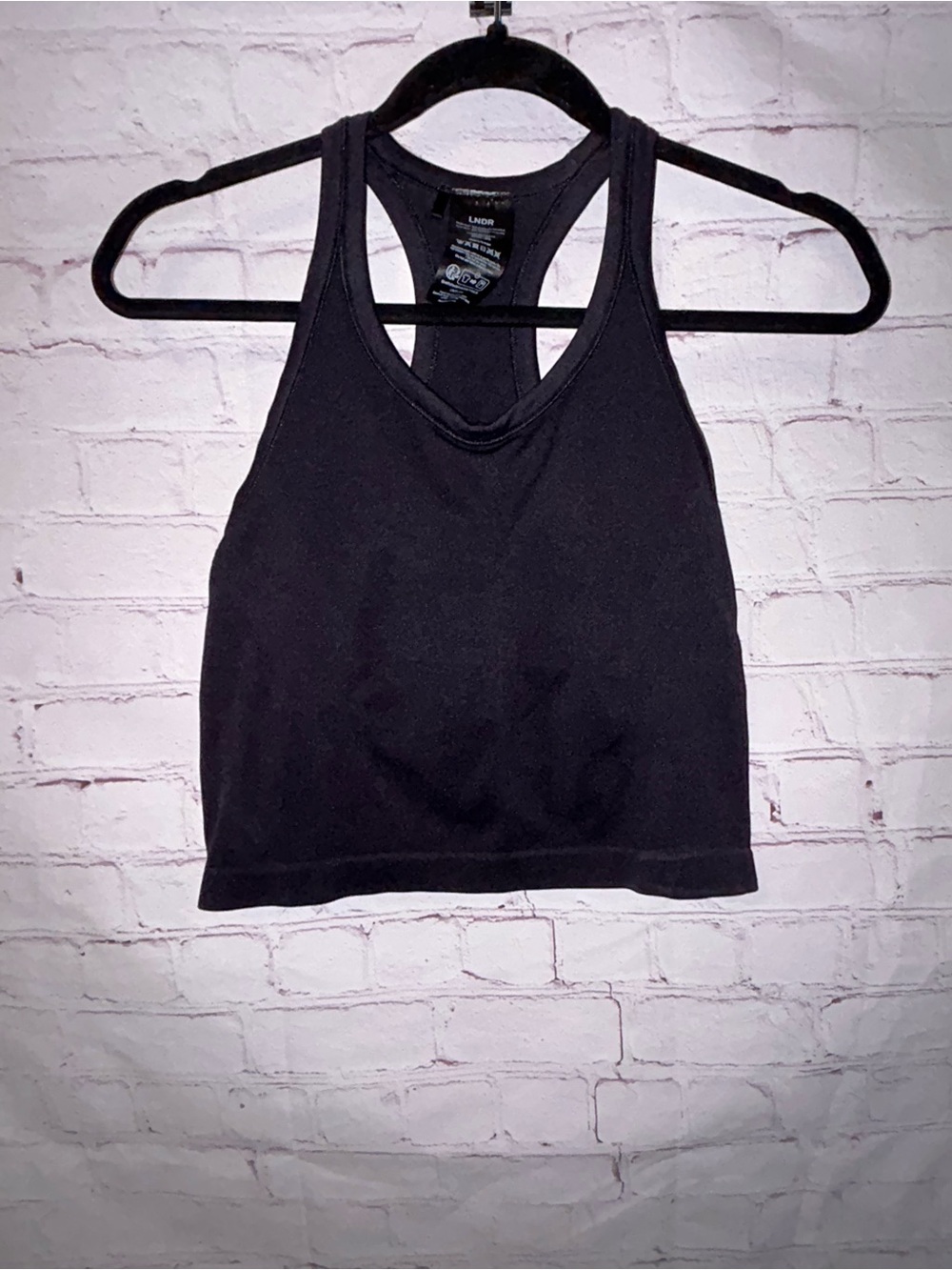 LNDR Muscle Crop women’s size M-L